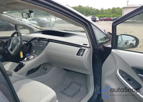 2011 Toyota Prius Two from USA, damaged, VIN JTDKN3DUXB0282000